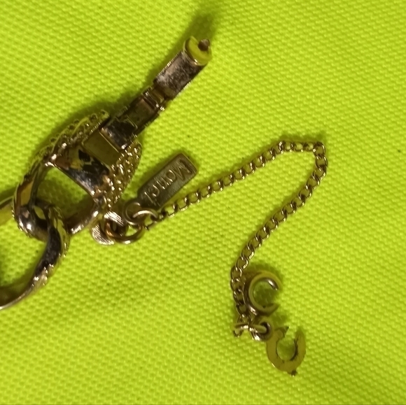 Goldtone monet textured chain bracelet - Picture 4 of 6